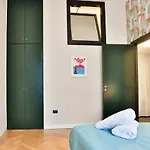 Mazz&Panell Central Station Apartment